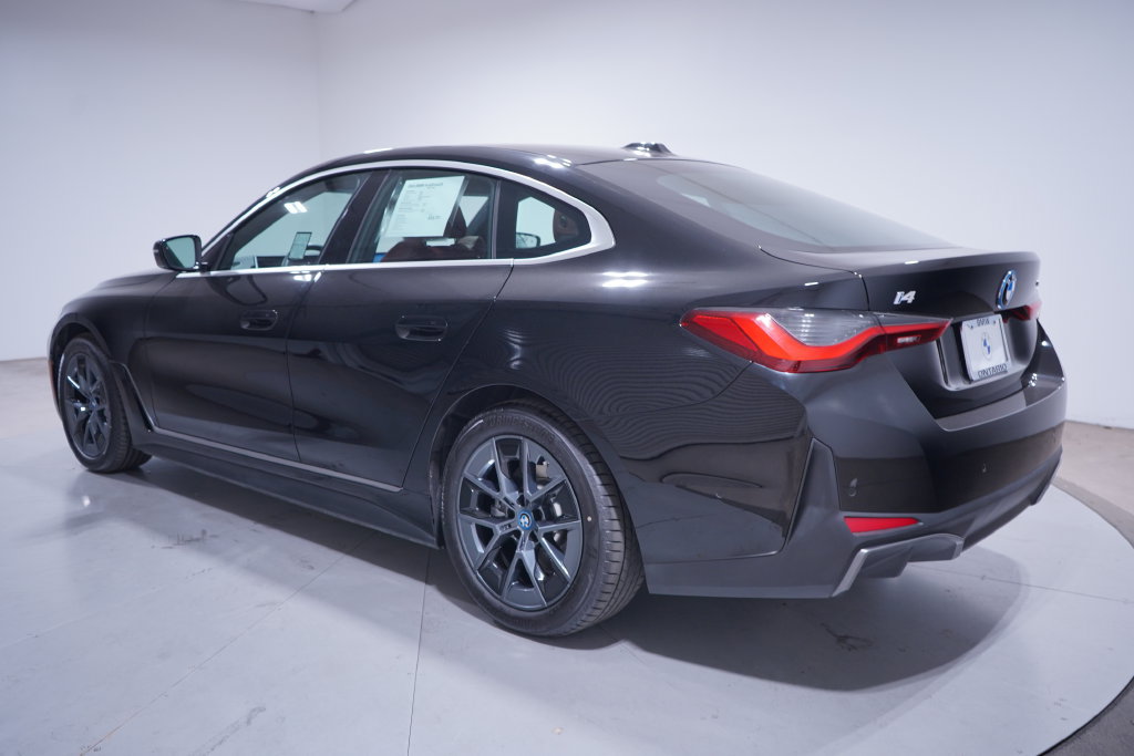 Used 2024 BMW i4 eDrive35 w/ Convenience Package RWD image 3