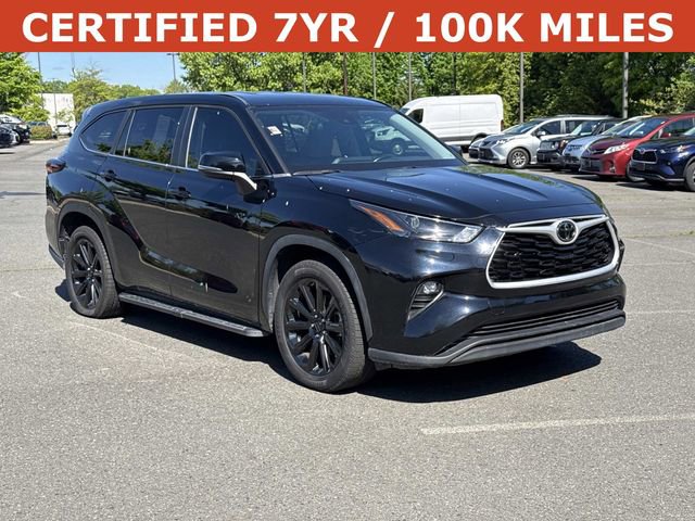 Used 2024 Toyota Highlander LE FWD video 1