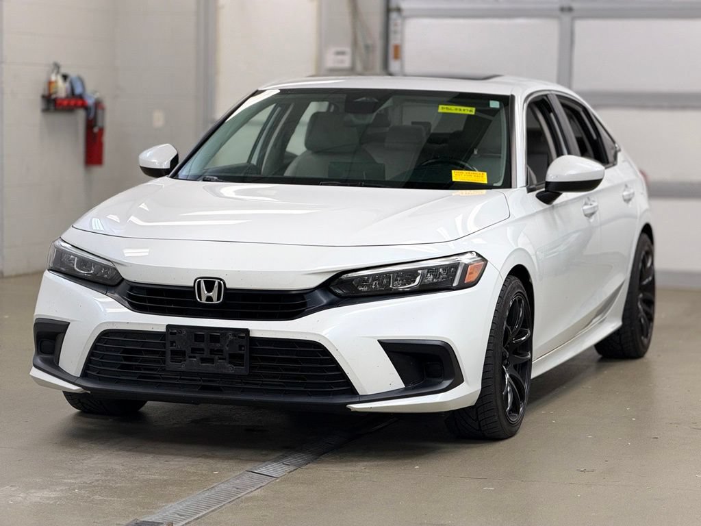 Used 2022 Honda Civic EX image 3