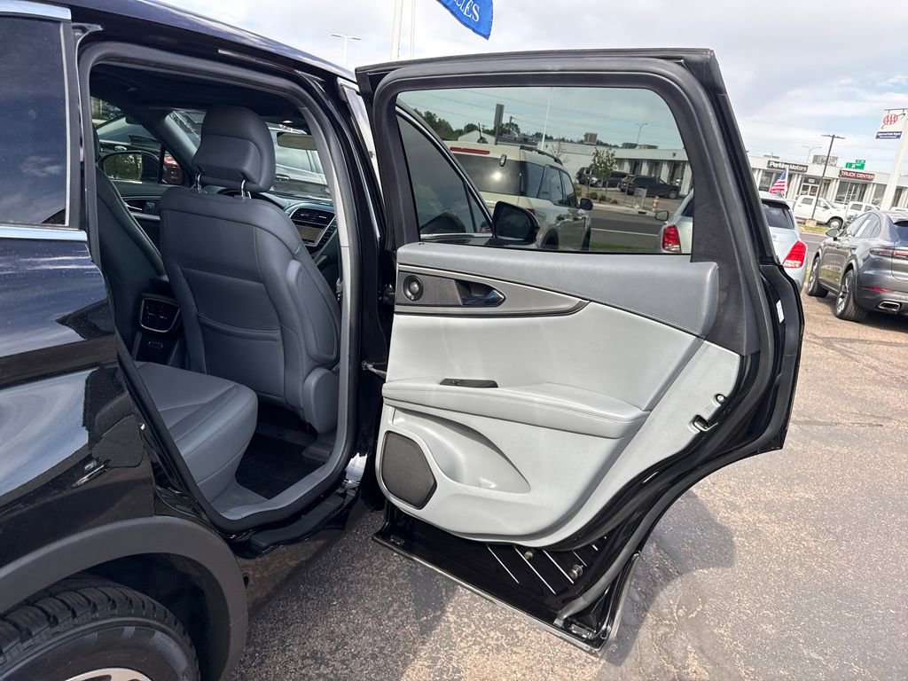 Certified 2019 Lincoln Nautilus Reserve AWD/4WD image 25