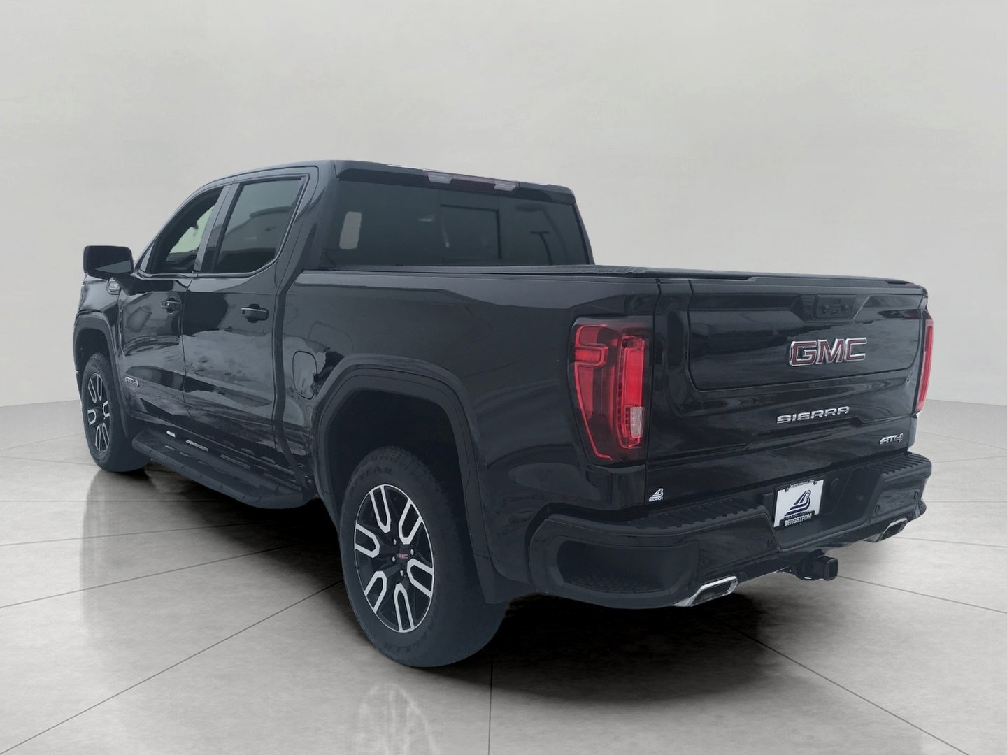 Certified 2024 GMC Sierra 1500 AT4 w/ AT4 Premium Package image 11