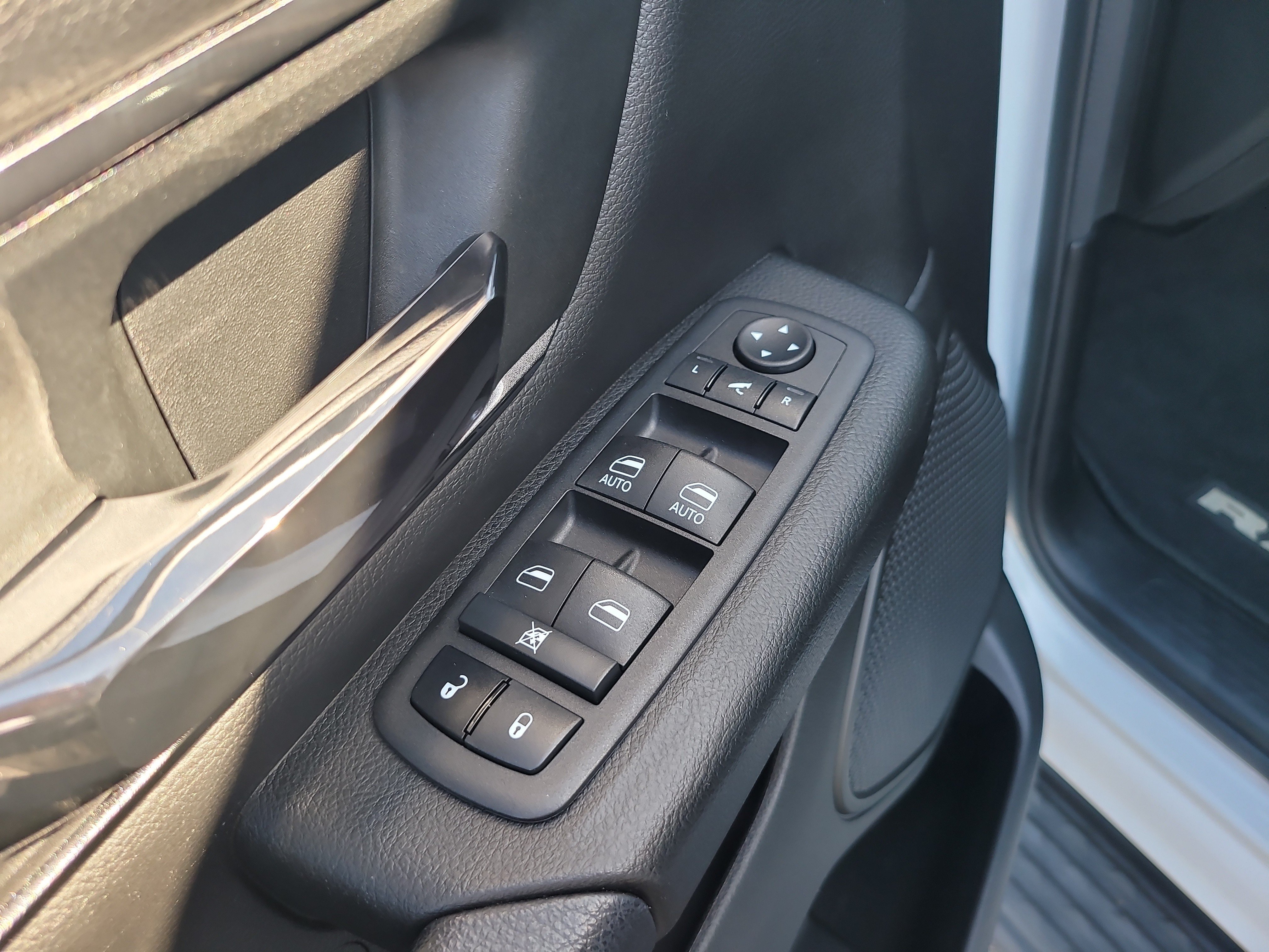 Used 2023 RAM 1500 Big Horn AWD/4WD image 17