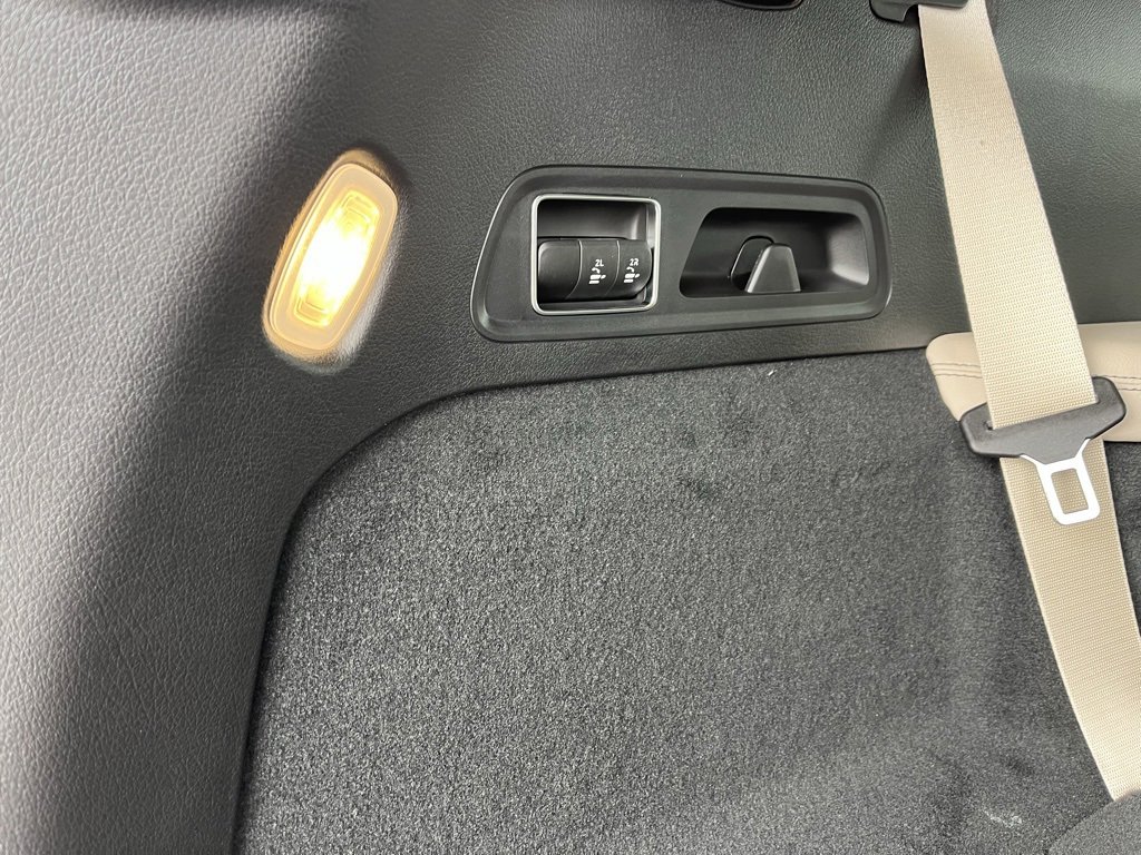 Used 2025 Mercedes-Benz GLS 450 4MATIC image 65