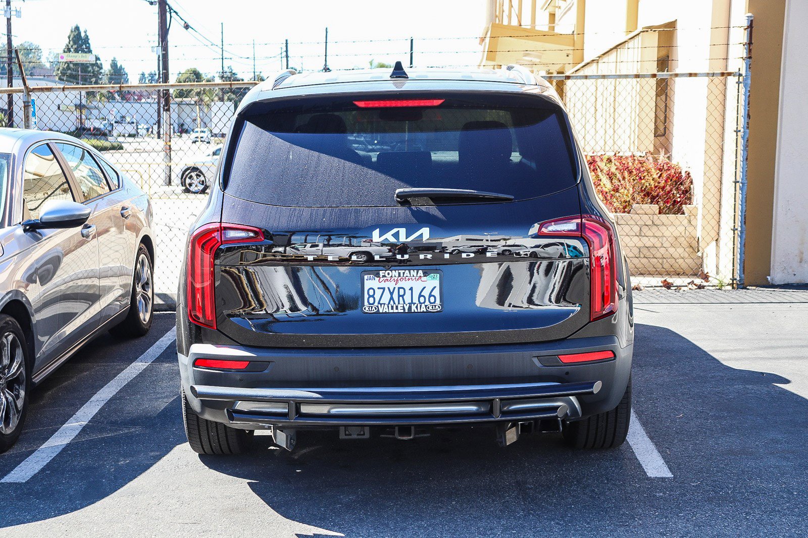 Used 2022 Kia Telluride SX w/ Towing Package image 9