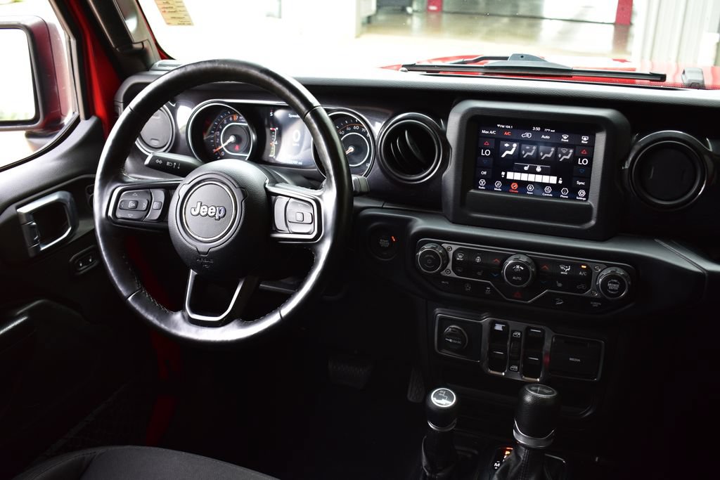 Used 2021 Jeep Wrangler Unlimited Sport AWD/4WD image 25