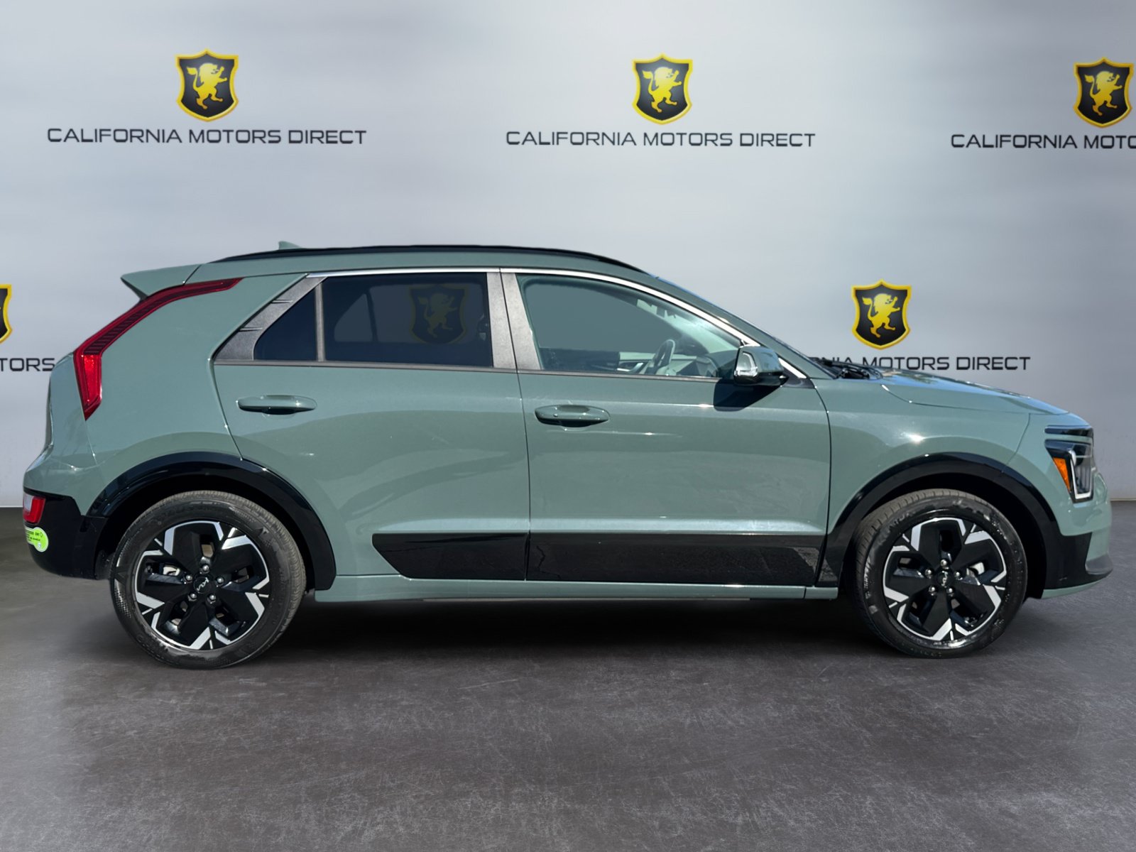 Used 2023 Kia Niro Wind w/ Wind Preserve Package FWD image 6