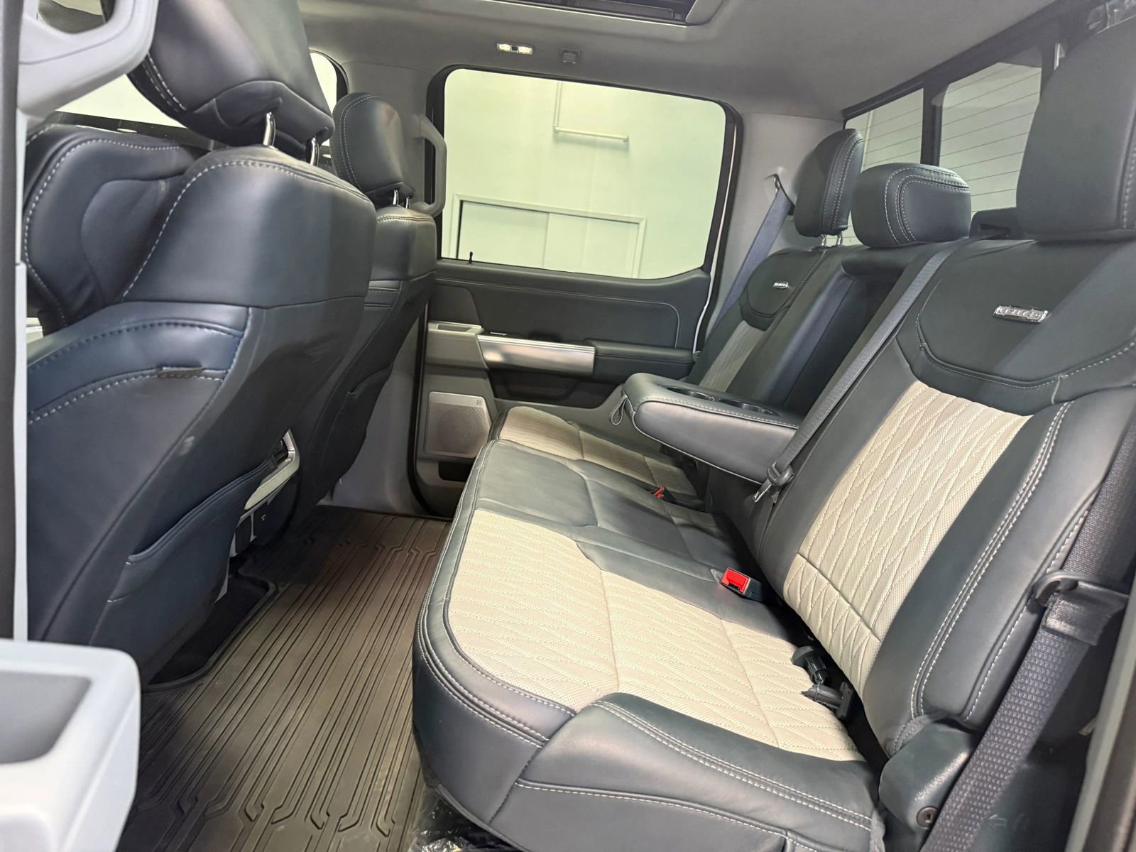 Used 2024 Ford F450 Limited w/ FX4 Off-Road Package image 68
