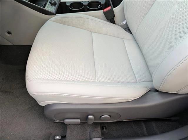 New 2026 Hyundai Kona SEL Premium AWD/4WD image 4