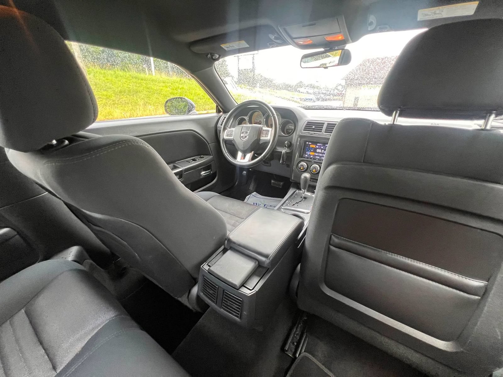 Used 2014 Dodge Challenger SXT RWD image 9