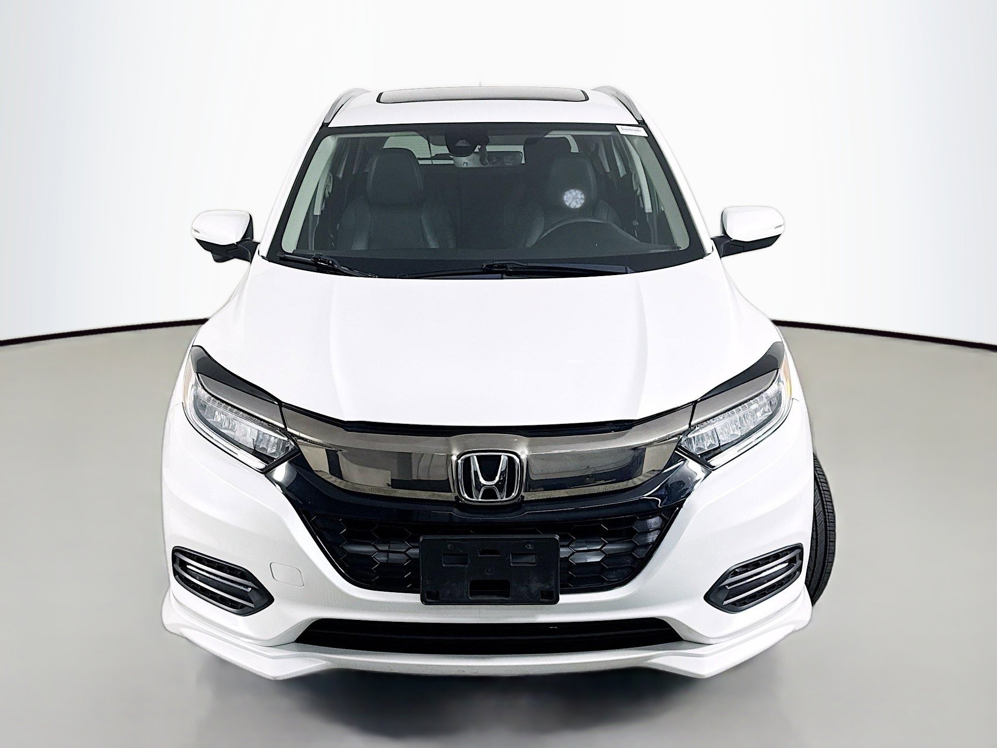 Used 2019 Honda HR-V Touring image 2