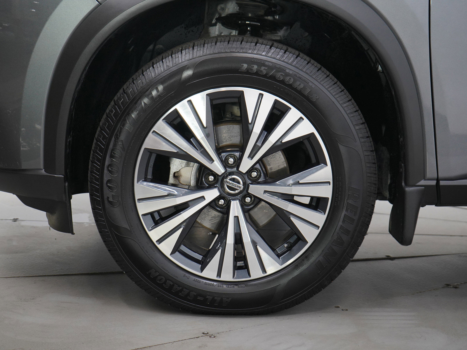 Used 2021 Nissan Rogue SV image 29