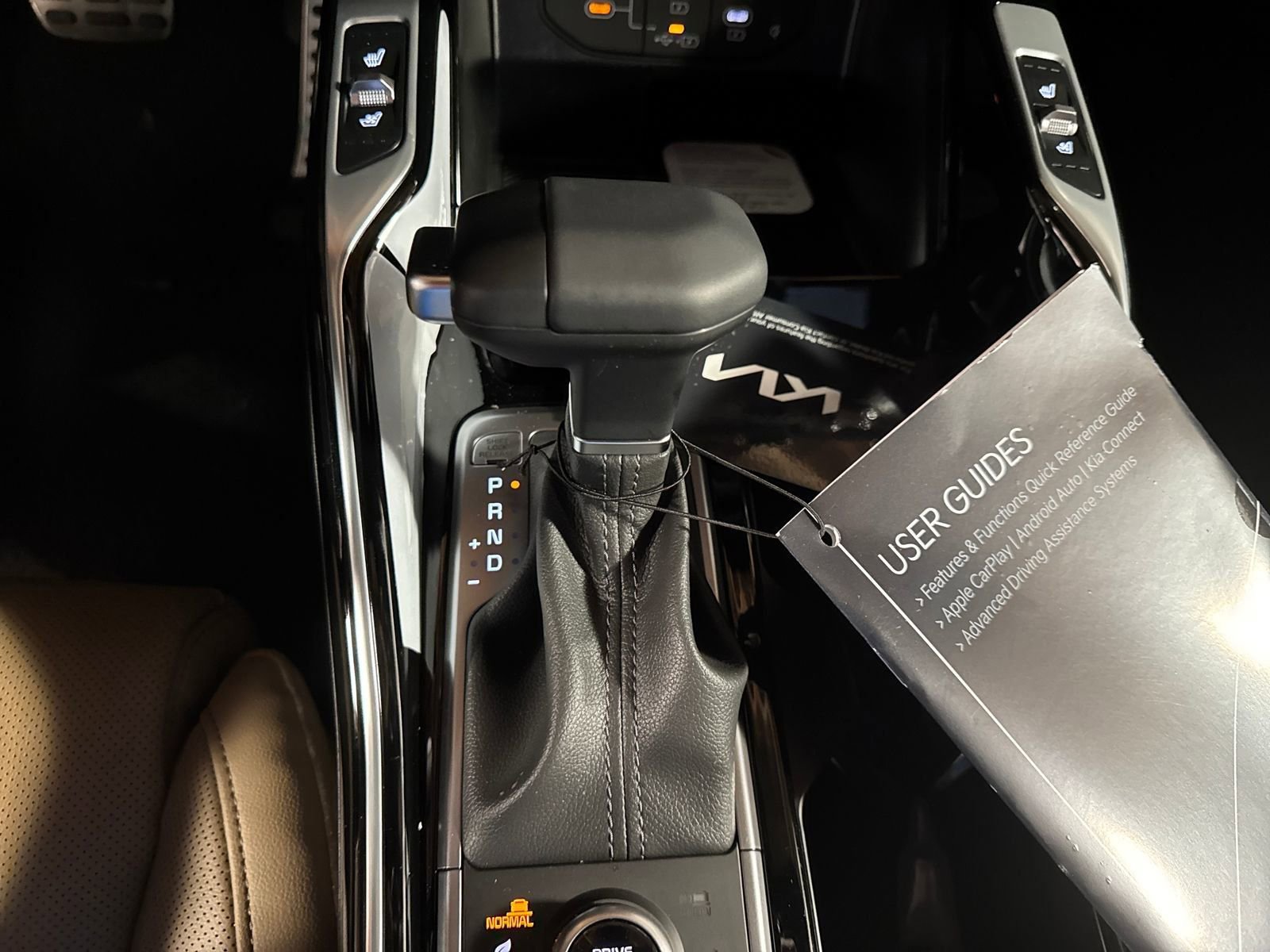 New 2026 Kia Sorento SX Prestige w/ Olive Brown Leather Package image 21