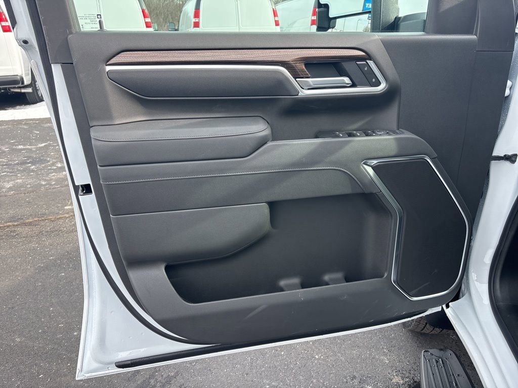 New 2026 Chevrolet Silverado 3500 LT w/ All Star Edition image 10