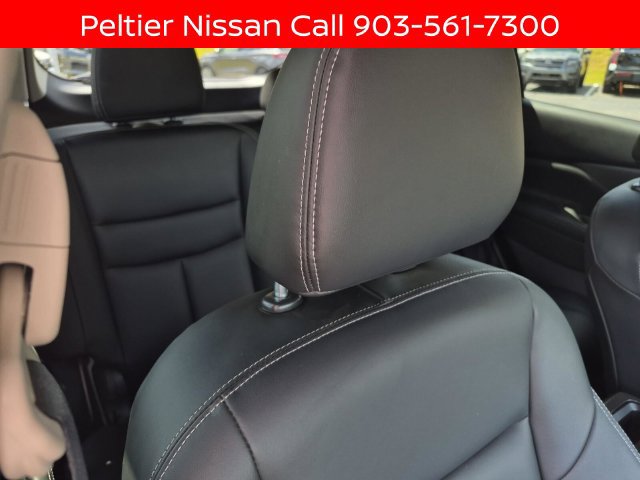 Certified 2024 Nissan Murano SV w/ SV Midnight Edition Package FWD image 13