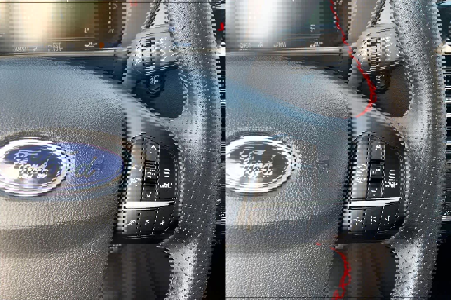 Used 2025 Ford Escape ST-Line image 23