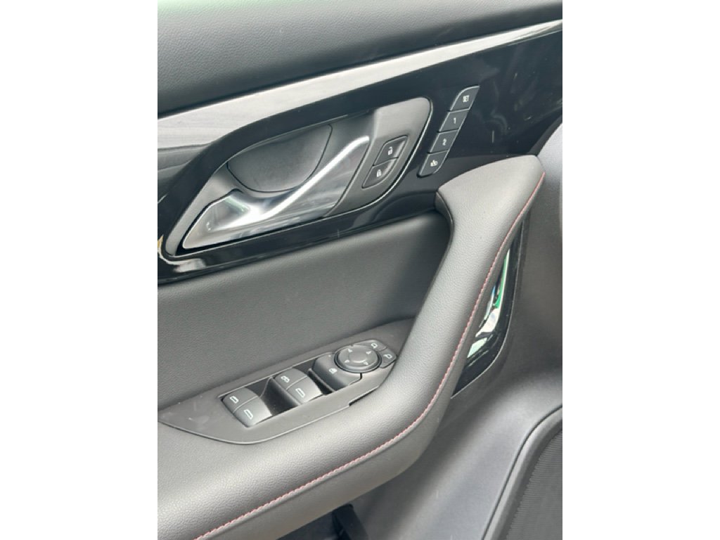 New 2025 Chevrolet Blazer RS w/ Driver Confidence II Package image 6