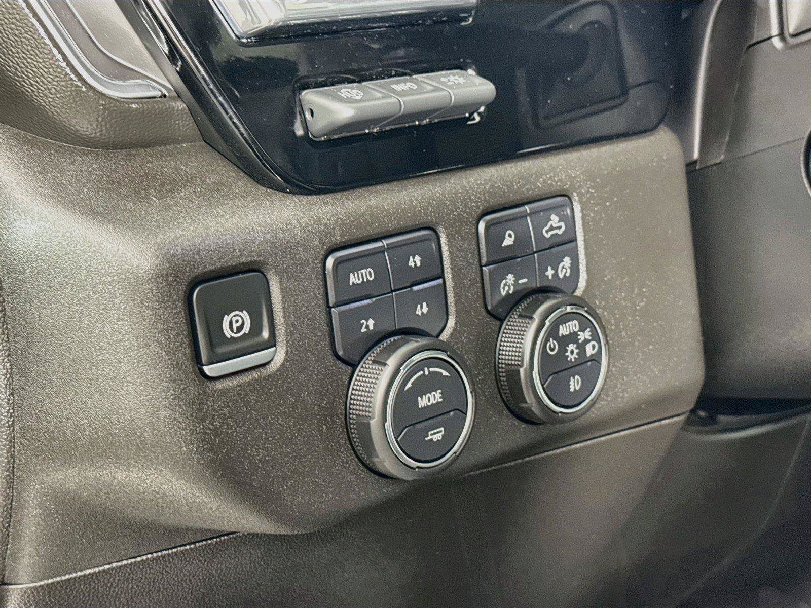 Used 2025 Chevrolet Silverado 1500 LTZ w/ LTZ Premium Package AWD/4WD image 16