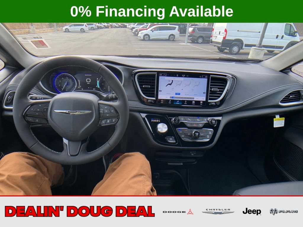 New 2026 Chrysler Pacifica Select w/ S Appearance Package AWD/4WD image 12