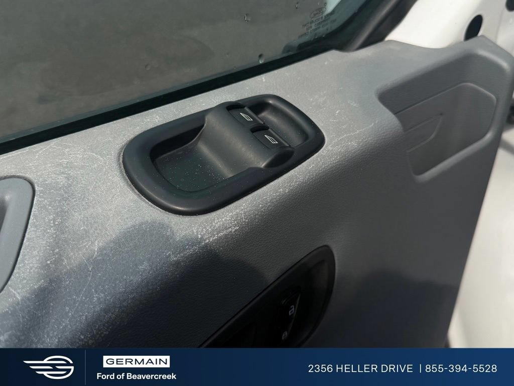 Used 2016 Ford Transit 250 130 Low Roof RWD image 17