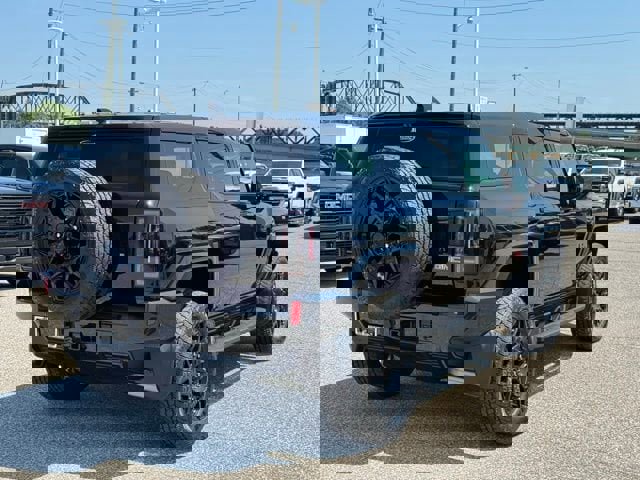 New 2025 GMC Hummer EV 2X w/ LPO, Illumination Package image 9