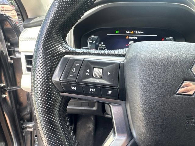 Used 2022 Mitsubishi Outlander SEL AWD/4WD image 11