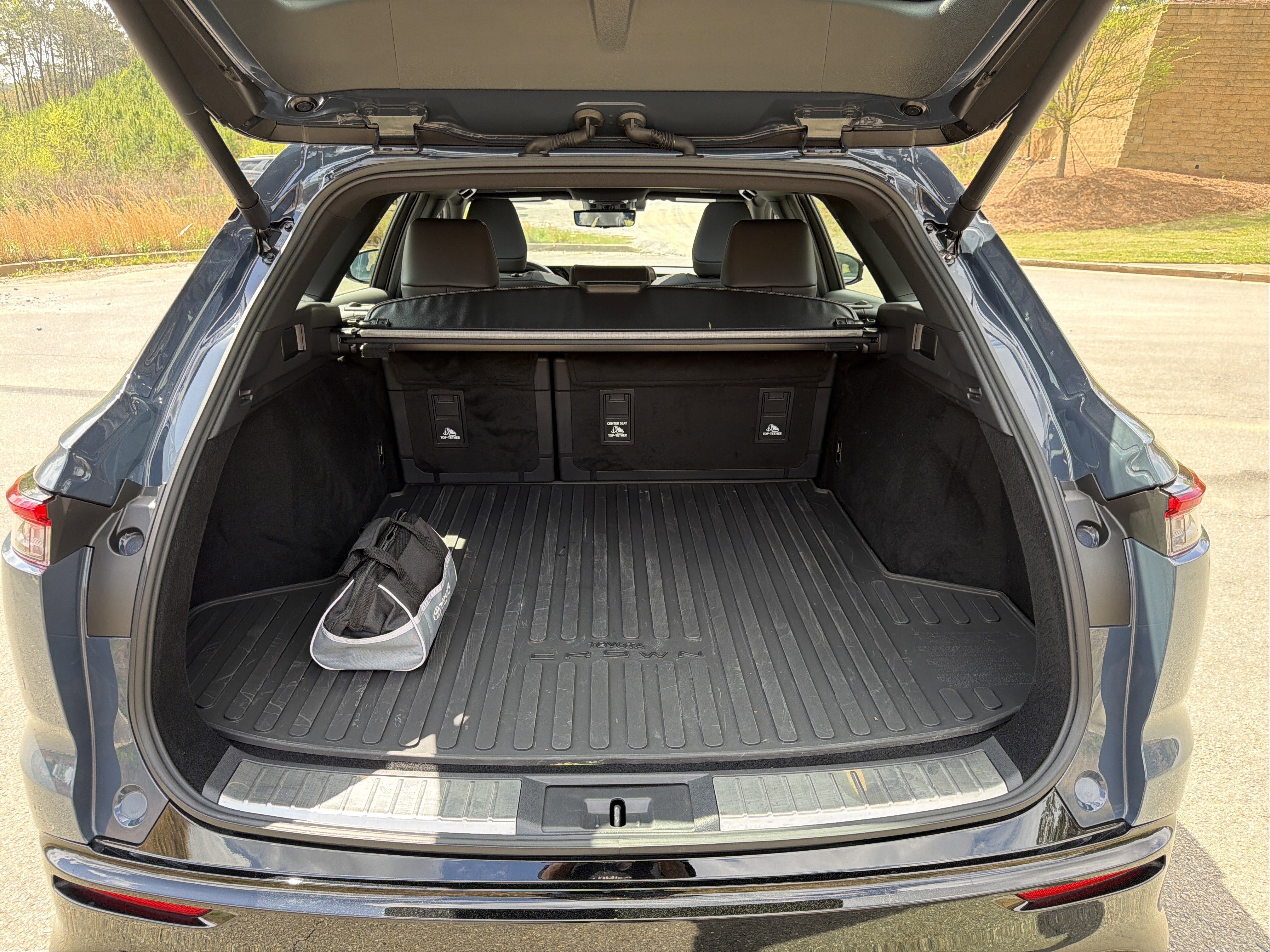 Used 2025 Toyota Crown Signia AWD/4WD image 18