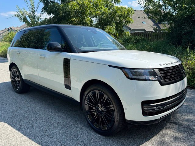 New 2027 Land Rover Range Rover Long Wheelbase SE AWD/4WD image 4