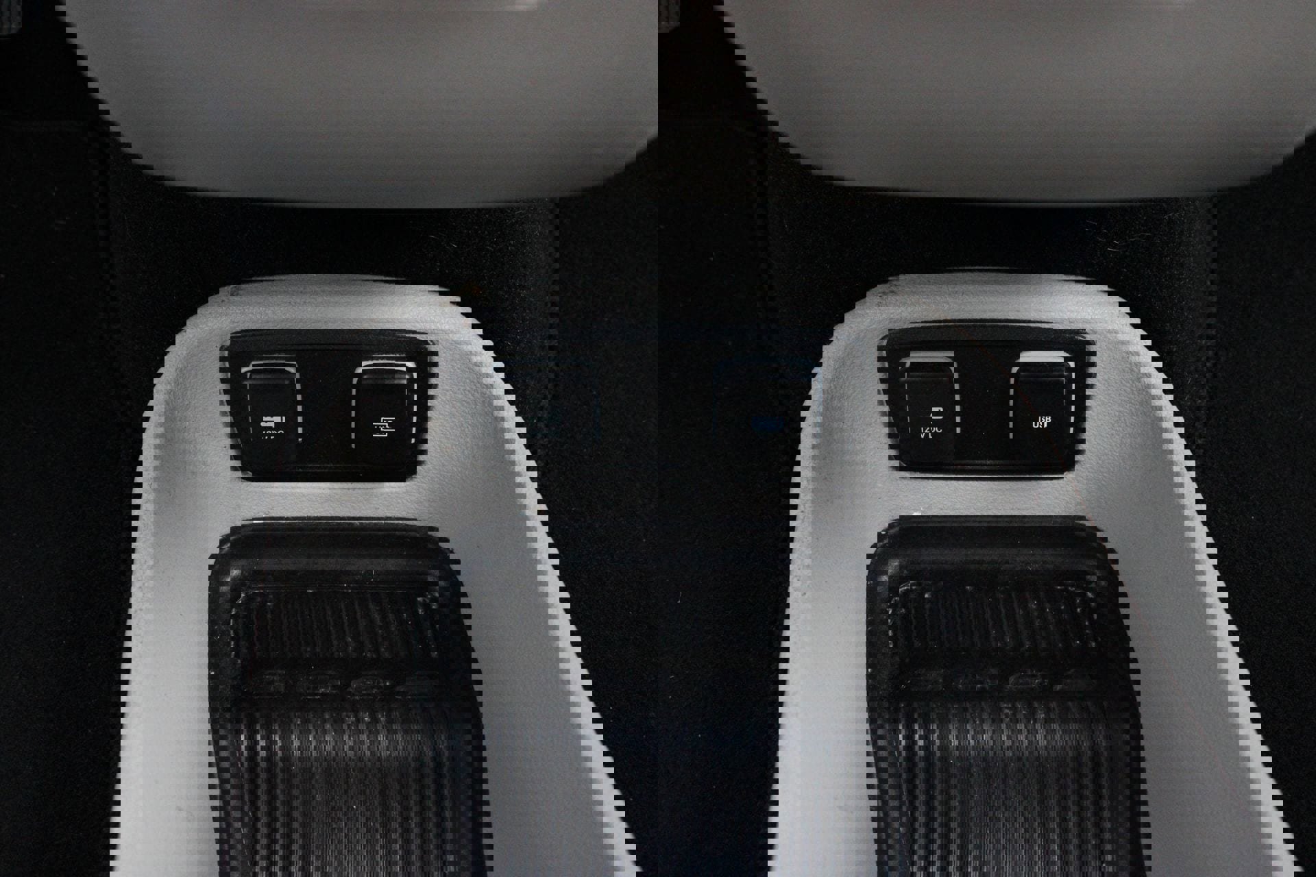 Used 2017 Chrysler Pacifica Touring-L image 44