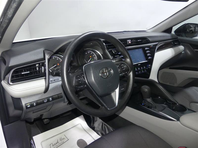Used 2020 Toyota Camry LE FWD image 21