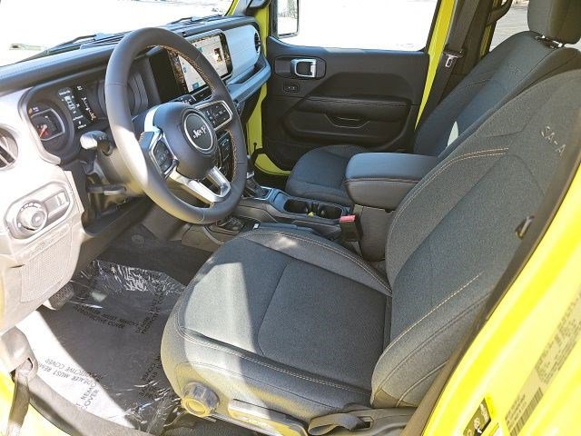 Used 2024 Jeep Wrangler Sahara image 20