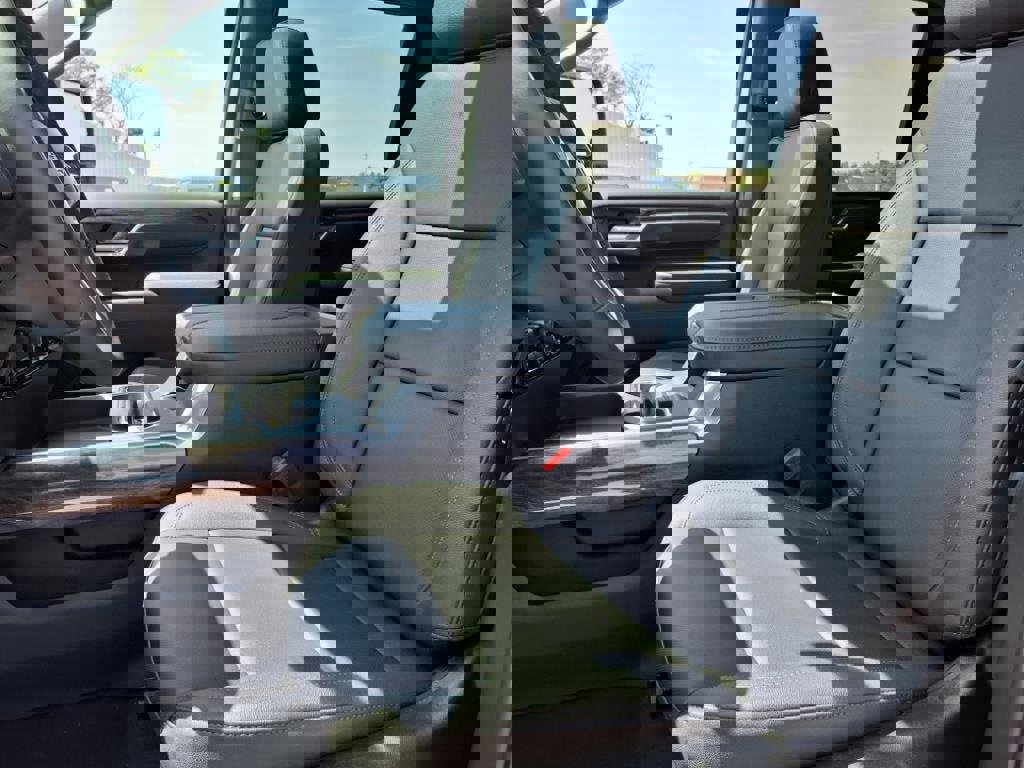 New 2025 Chevrolet Silverado 2500 LTZ w/ LTZ Convenience Package image 13