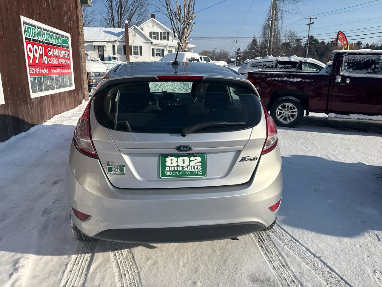 Used 2018 Ford Fiesta SE image 6