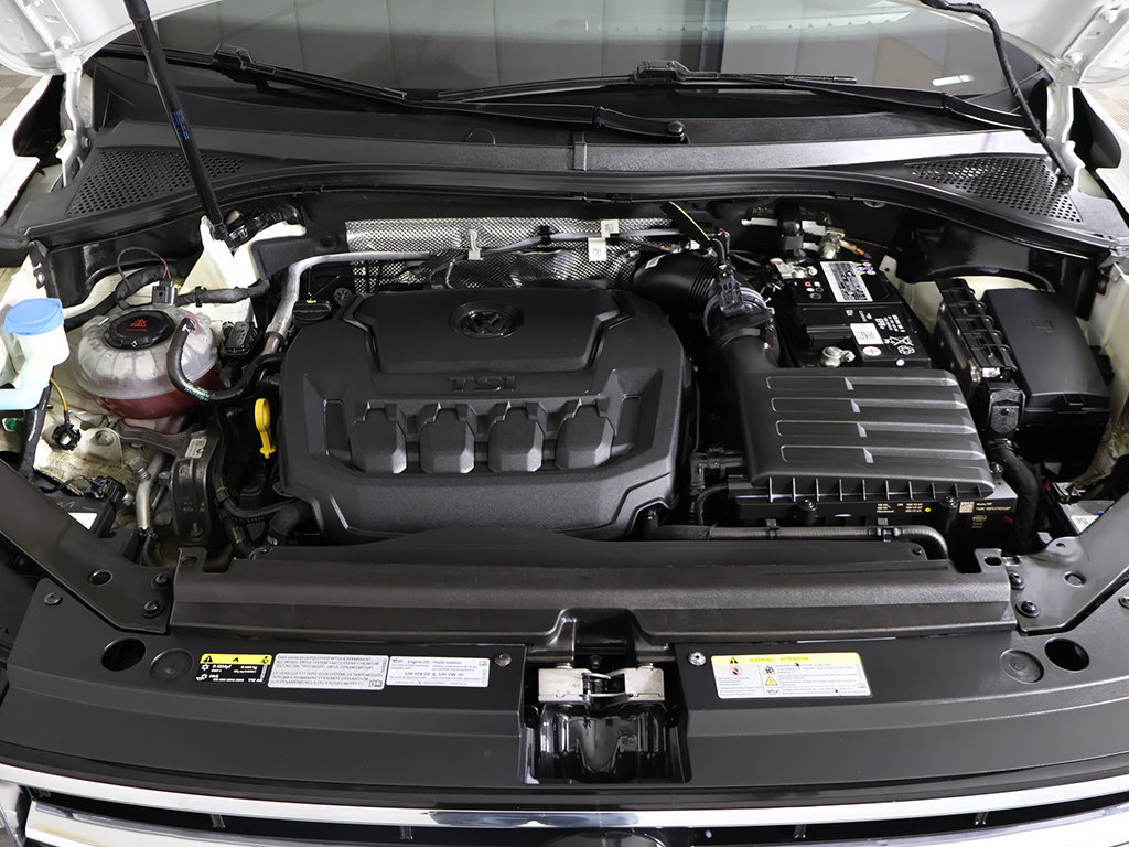 Used 2022 Volkswagen Tiguan SEL R-Line AWD/4WD image 24
