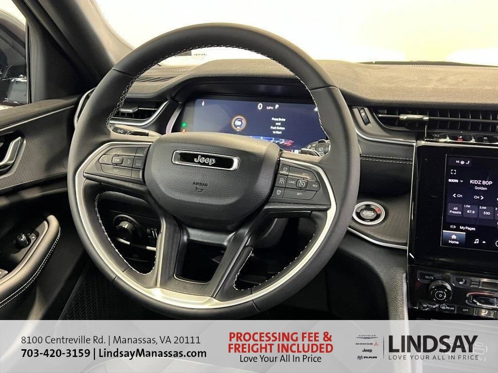 New 2025 Jeep Grand Cherokee Altitude image 19