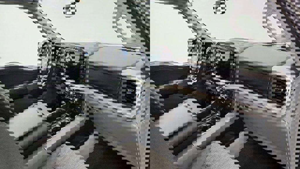 Used 2022 Ford F150 XLT w/ Equipment Group 302A High image 24