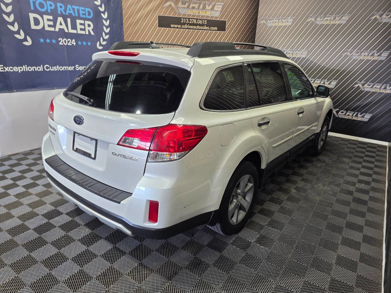 Used 2014 Subaru Outback 2.5i Limited image 16