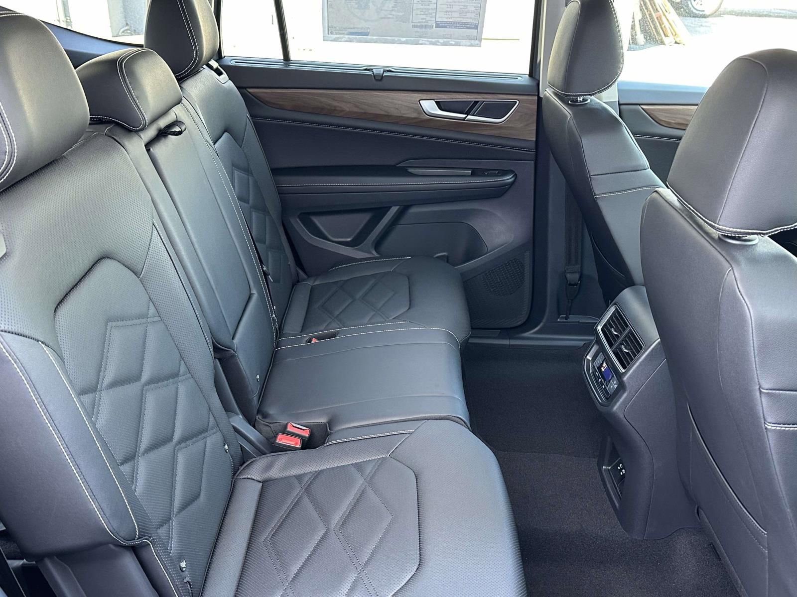 New 2026 Volkswagen Atlas SE image 15