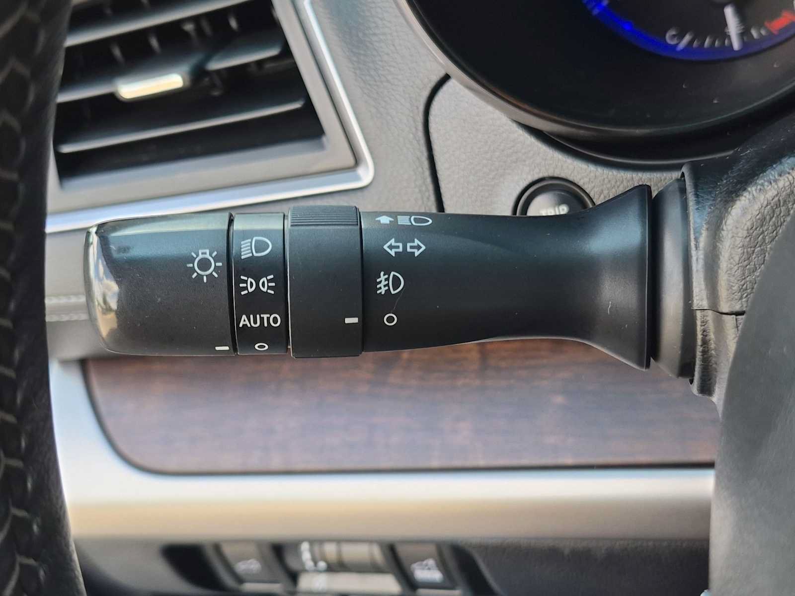 Used 2019 Subaru Outback 2.5i Limited w/ Popular Package #2 AWD/4WD image 27