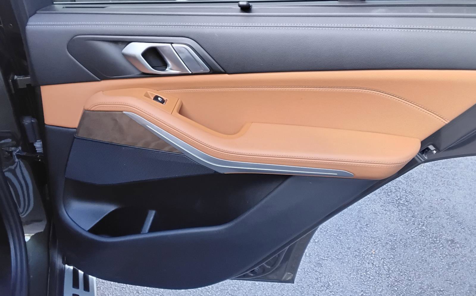 Used 2021 BMW X5 xDrive40i w/ Luxury Seating Package 2 image 24