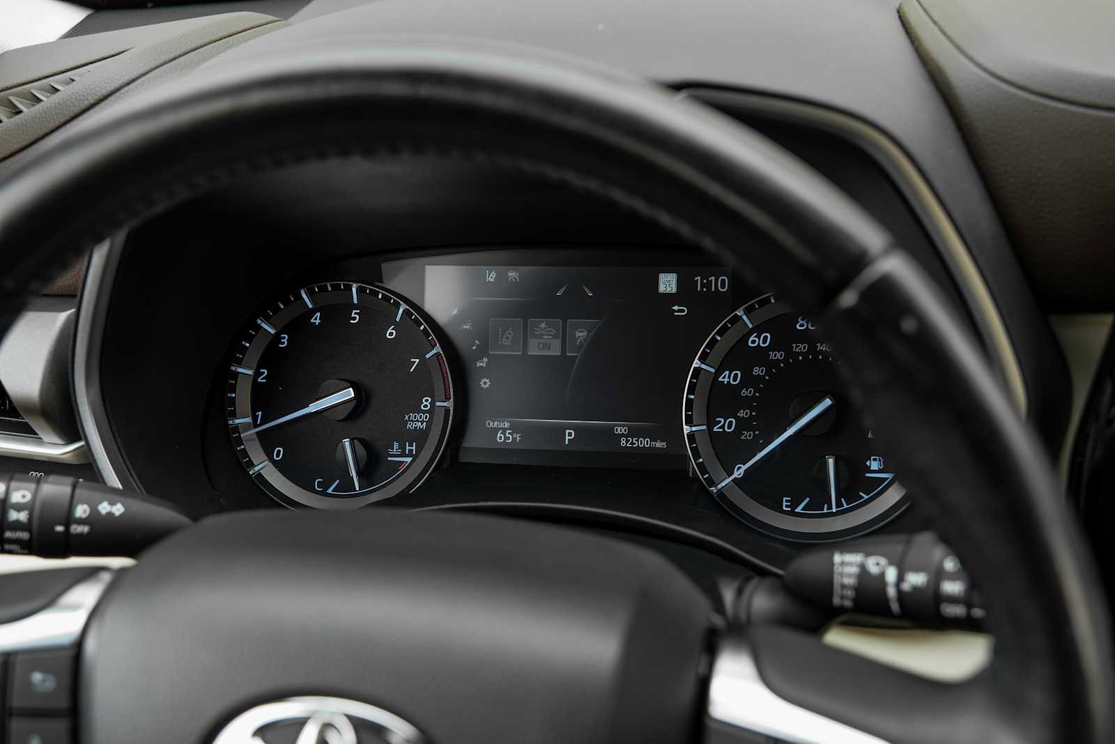 Used 2021 Toyota Highlander XLE image 19