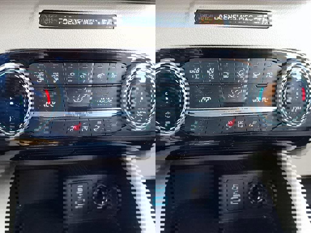 Certified 2022 Ford Escape SEL w/ Technology Package image 13