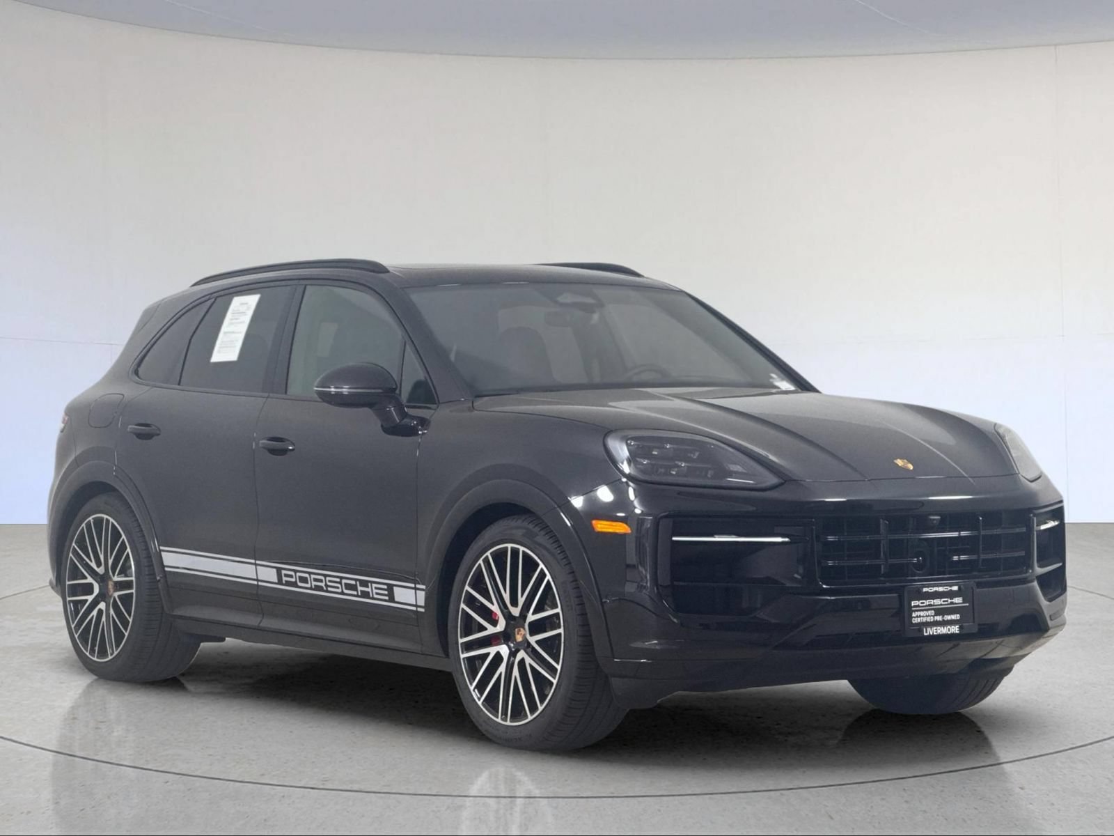 Certified 2026 Porsche Cayenne GTS AWD/4WD image 10