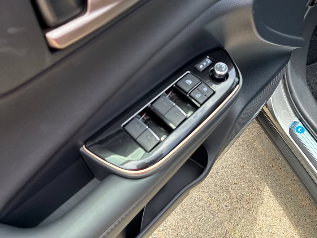 New 2026 Toyota Crown Platinum AWD/4WD image 13