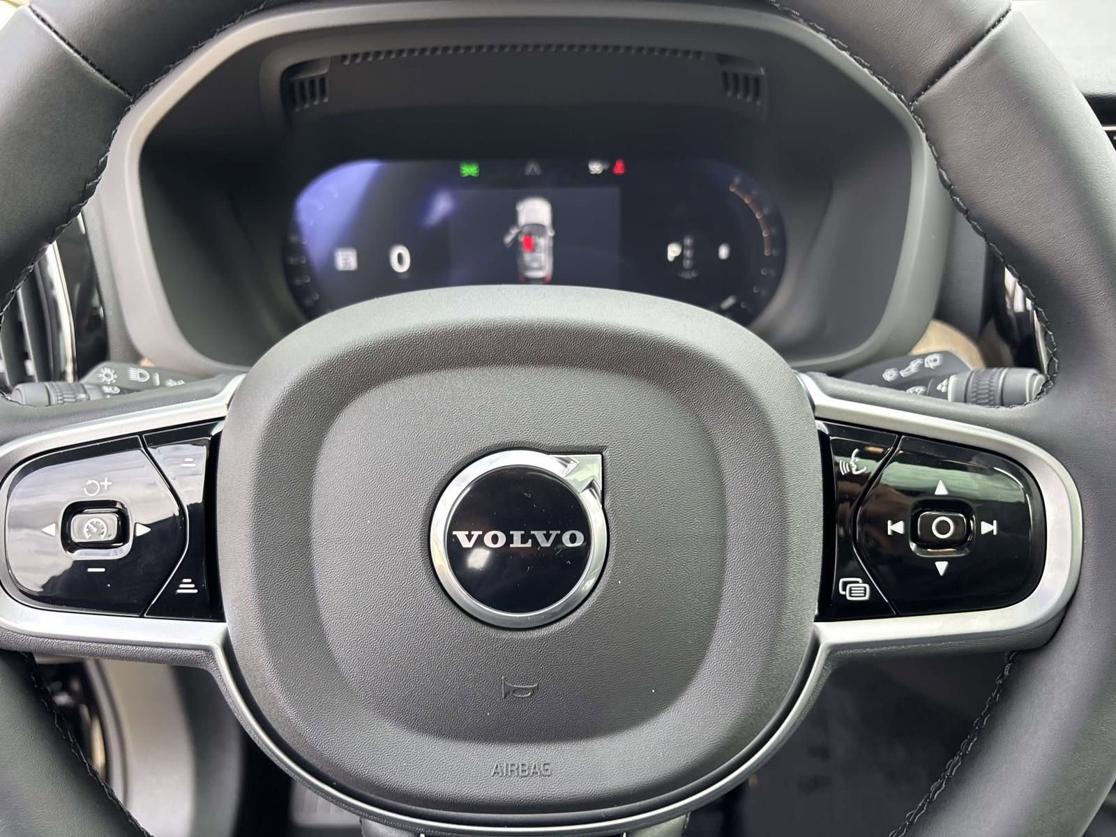 Used 2026 Volvo XC60 B5 Plus w/ Protection Package Premier AWD/4WD image 16