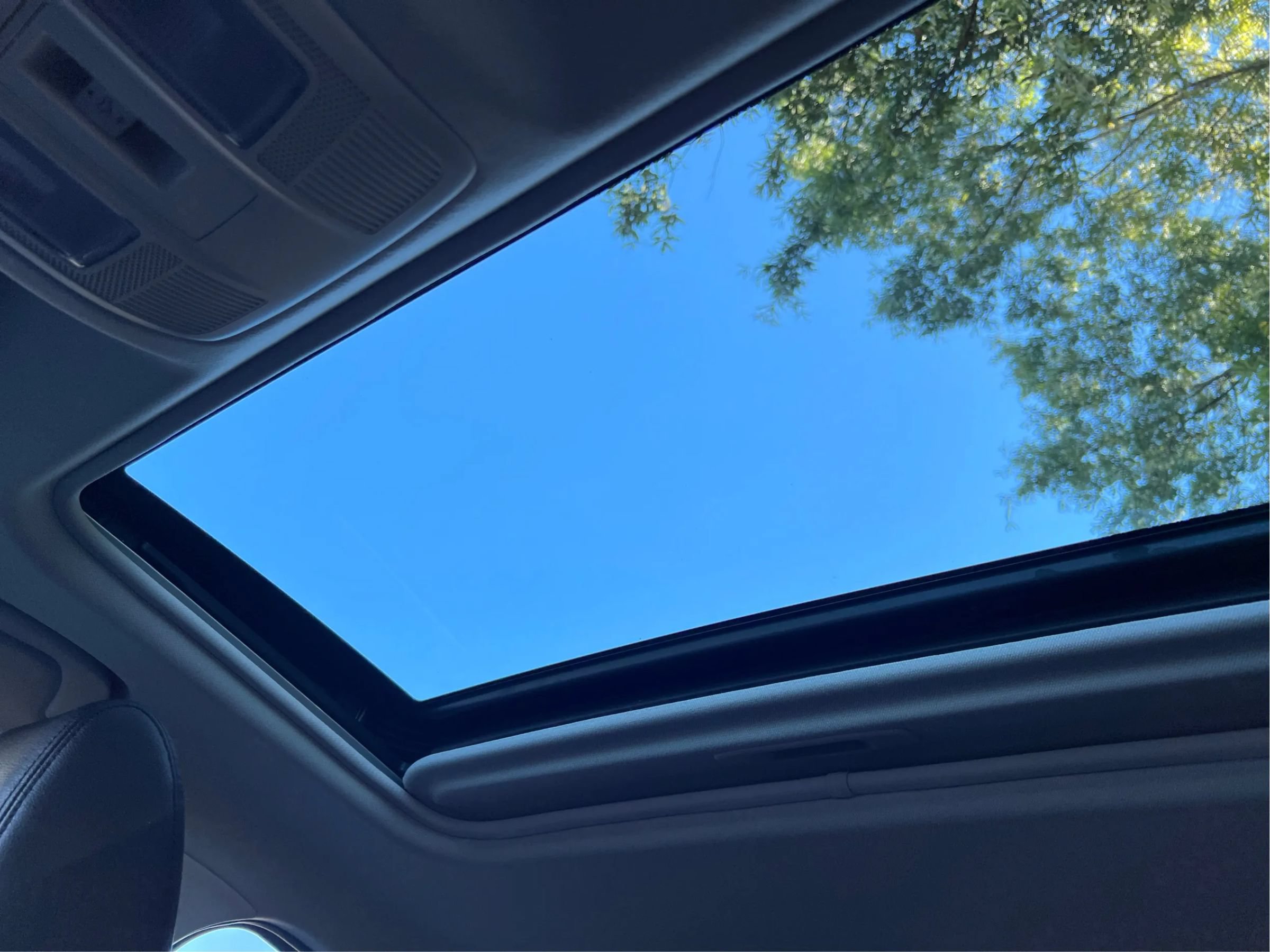 Used 2017 MAZDA MAZDA3 Grand Touring w/ Premium Equipment Package FWD image 38