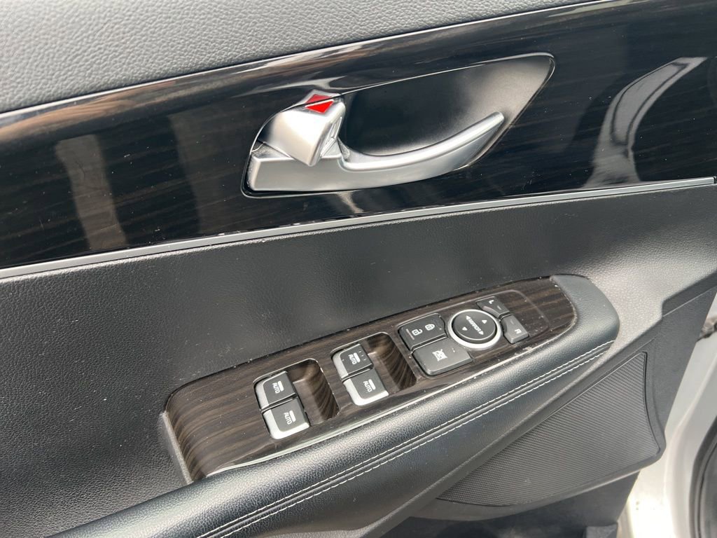 Used 2019 Kia Sorento LX w/ LX Convenience Package image 9
