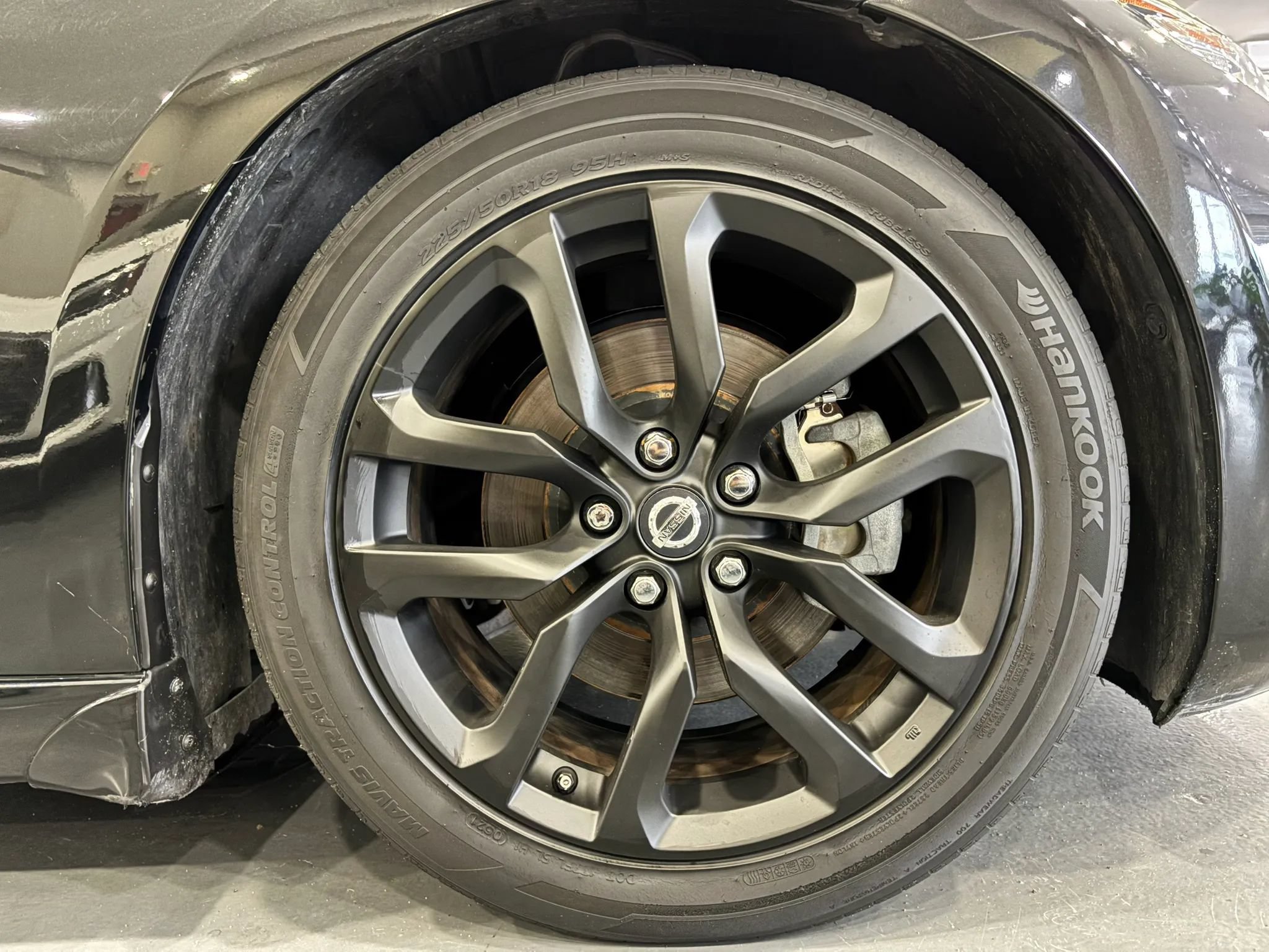 Used 2019 Nissan 370Z Touring RWD image 41