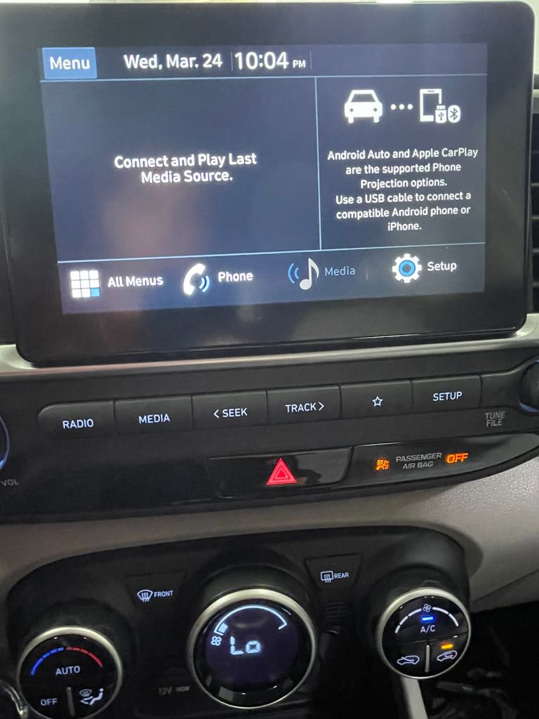 Used 2020 Hyundai Venue SEL image 19