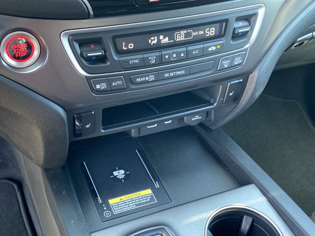 Used 2025 Honda Passport EX-L image 16