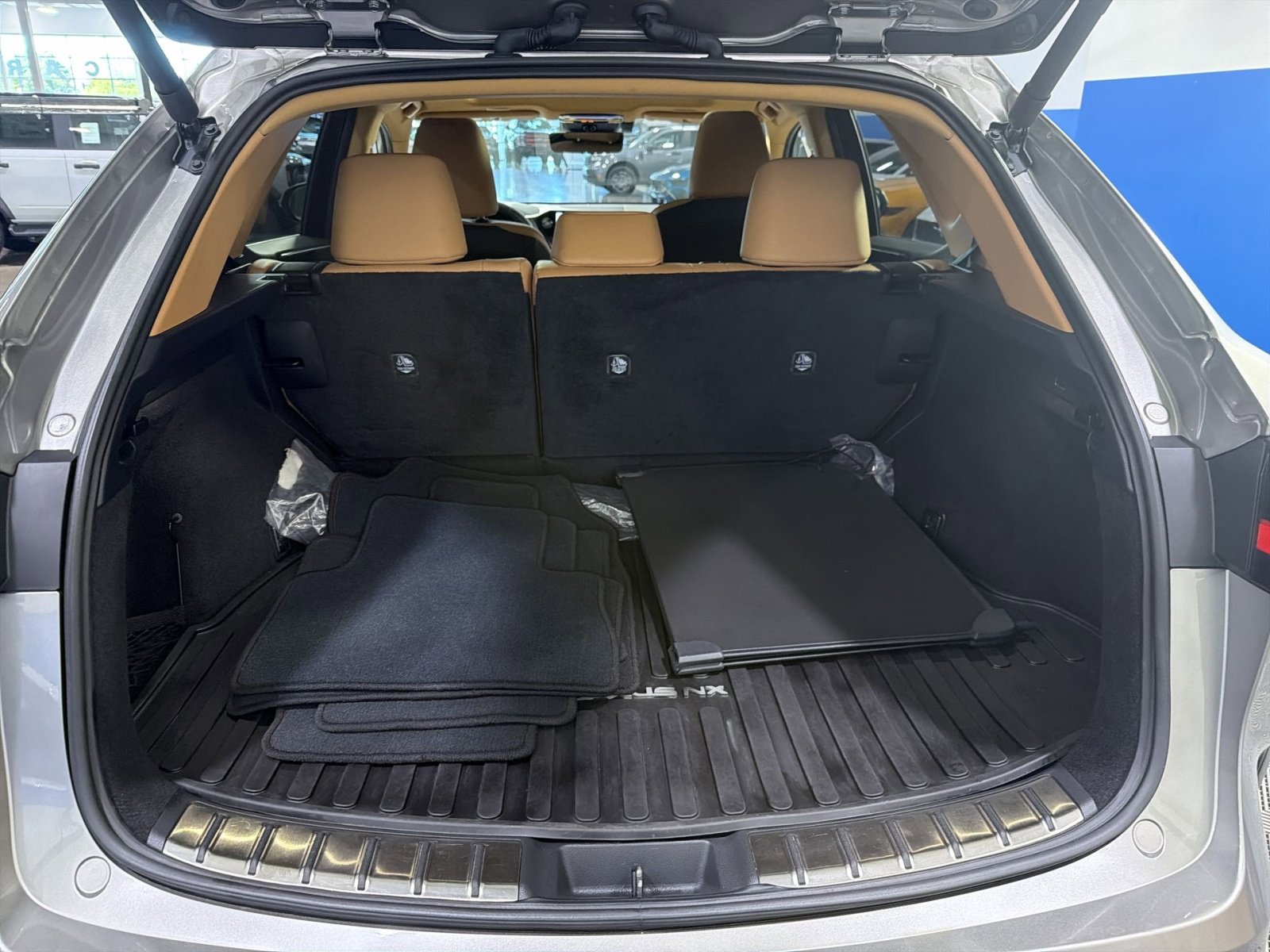 Used 2024 Lexus NX 350 AWD w/ Vision Package image 33